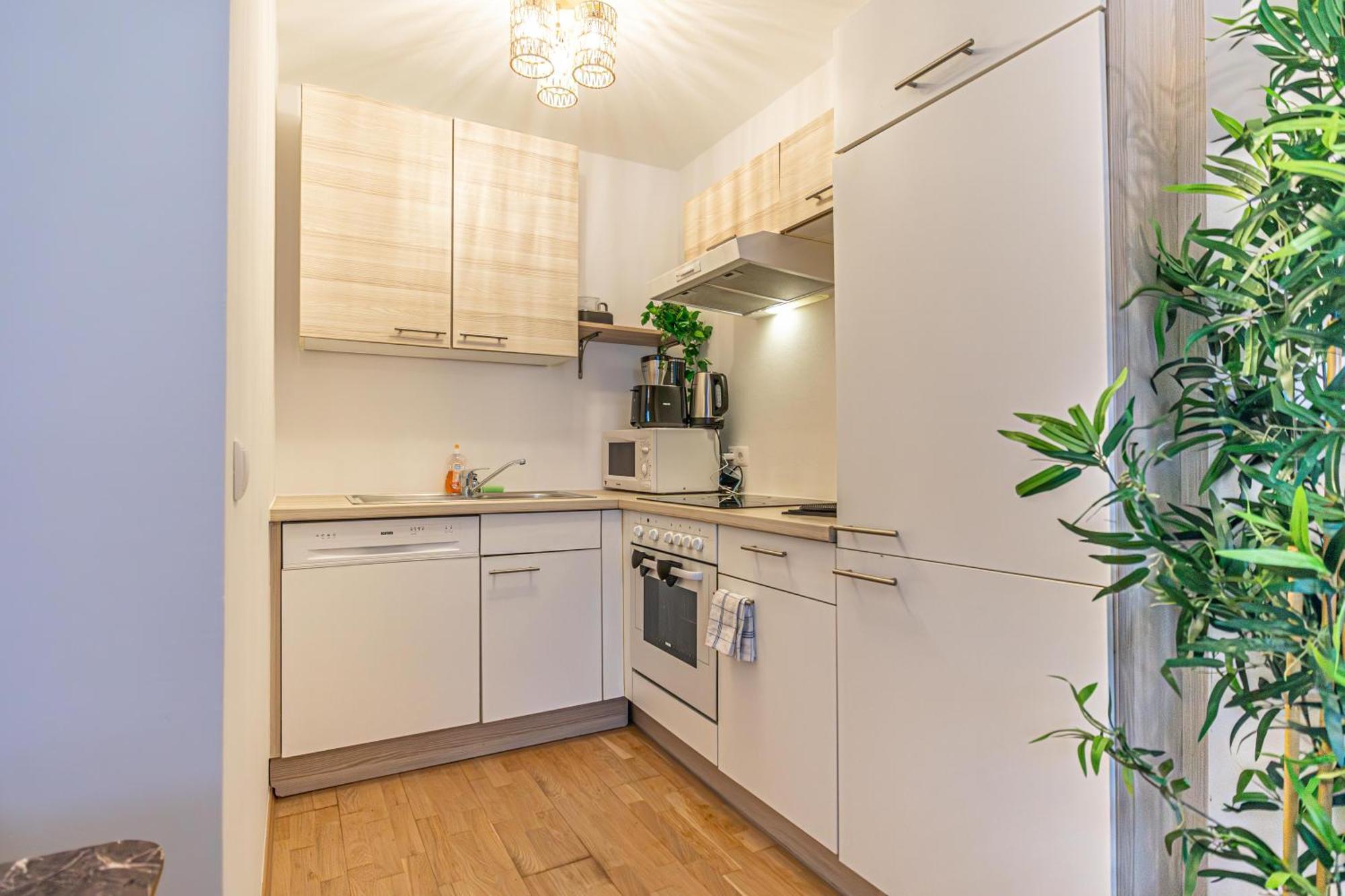 Superb Fully Equipped Apartment, 9 Min To City Center Via Metro Wien Eksteriør billede